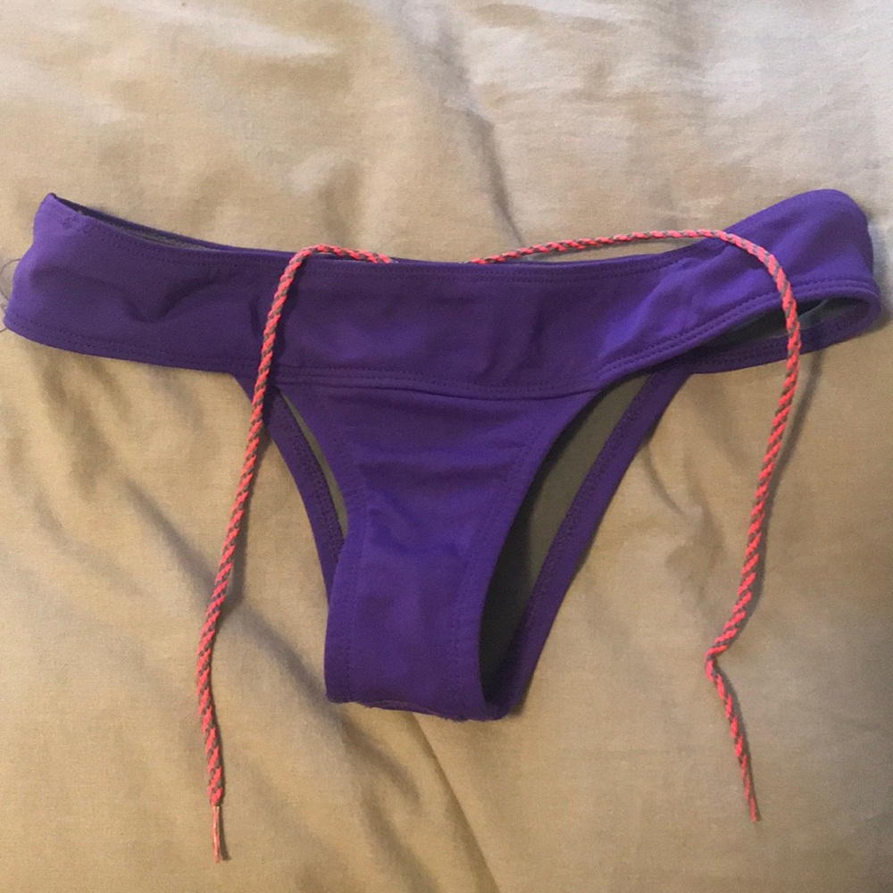 Jolyn size small purple